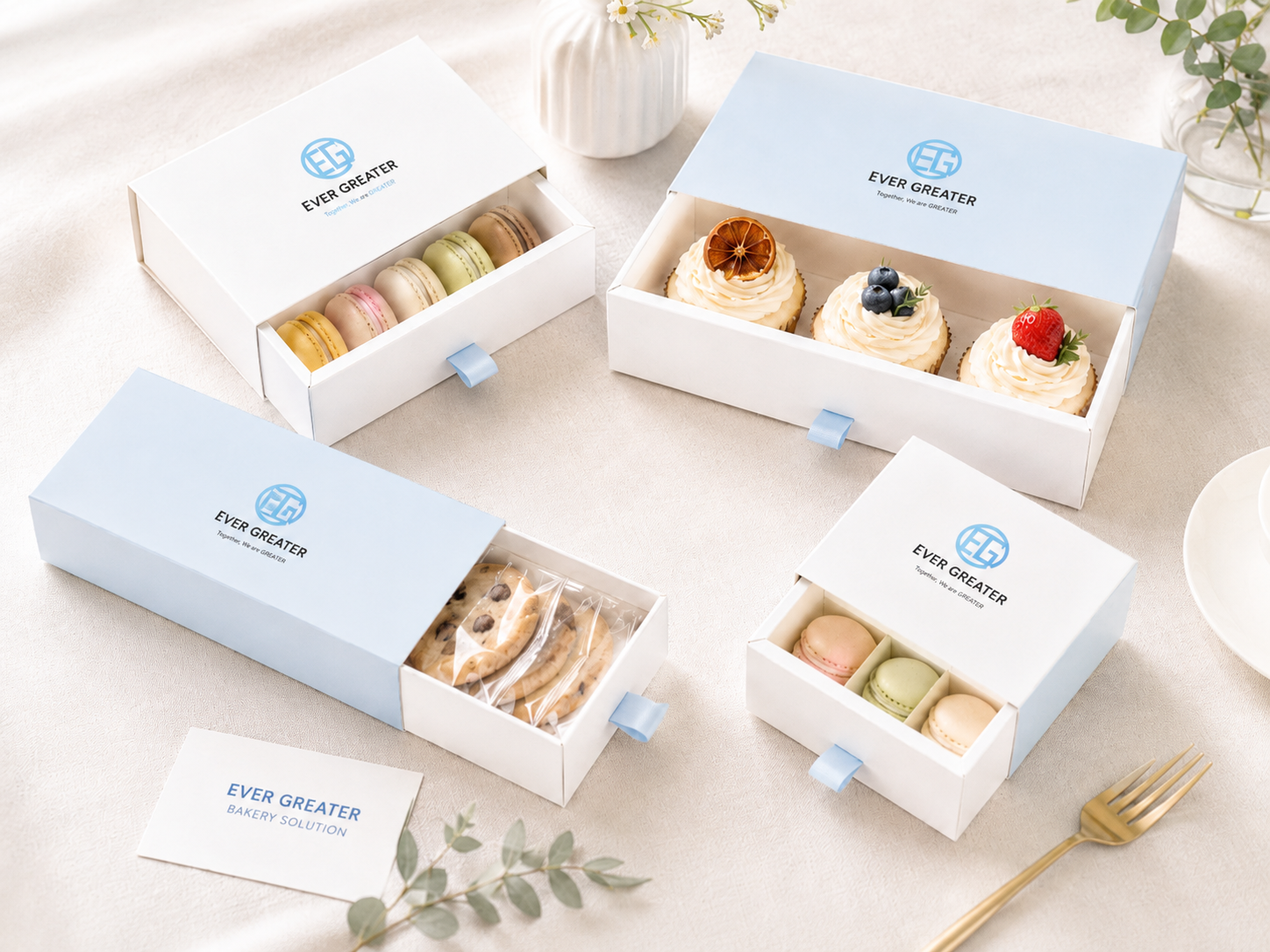 Drawer-style bakery boxes for macarons, cupcakes and cookies